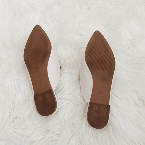 Steve Madden Levity Mule Chain Feature Pointed Loafer - Picture 2 of 4